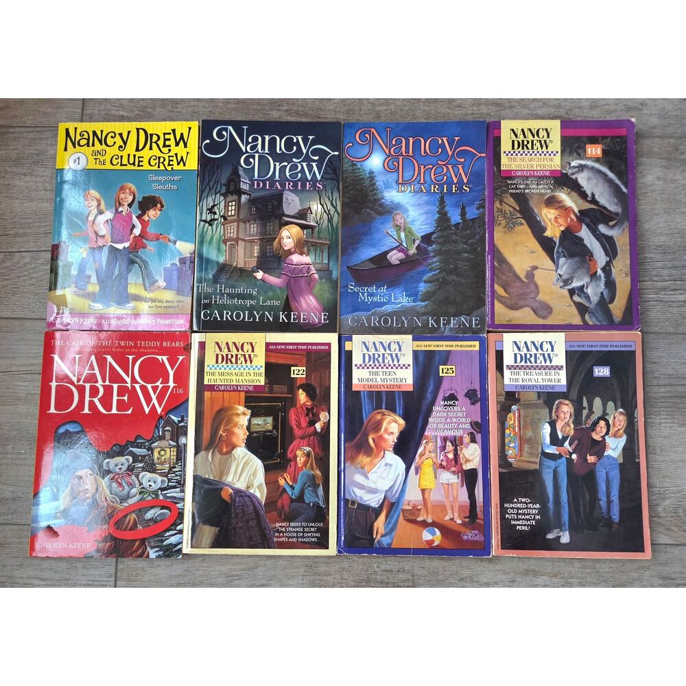 Nancy‎ Drew Book Lot - 7 Mystery Novels
